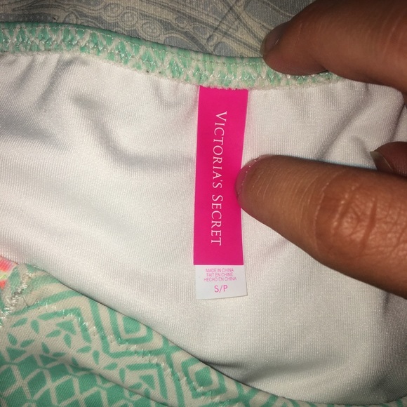 Pink & Victoria Secret Bikini bottoms Both Small - Picture 4 of 6